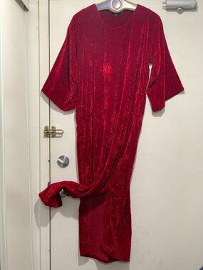 THE J. PETEMAN COMPANY MAXI VELVET DRESSES SIZE S